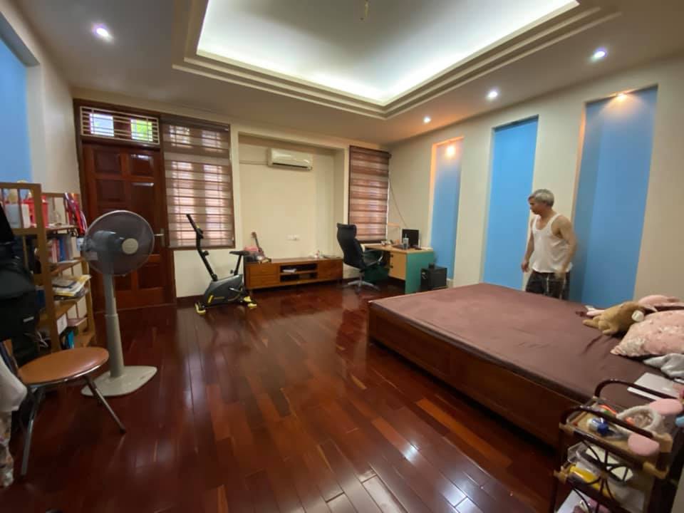 Bán nhà Ngô Quyền Hà Đông, ngõ ô tô tránh, trước mặt thoáng vĩnh viễn, 50m2, hơn 14 tỷ - Ảnh chính